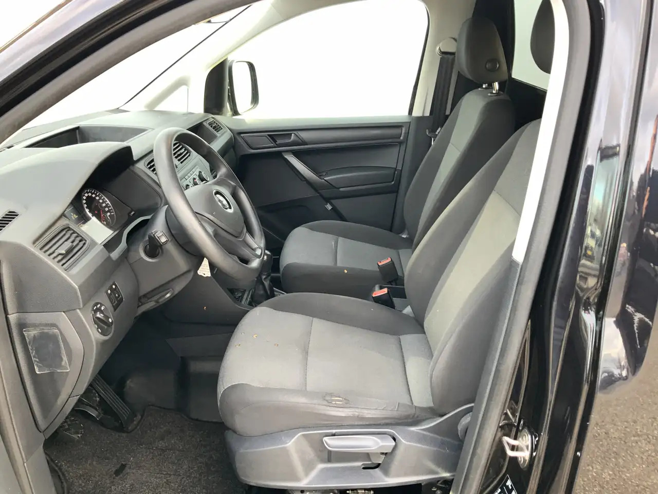 Volkswagen Caddy 2.0 TDI L2H1 BMT Maxi Highline Maxi Rond Om Schade - Small van: picture 4 Volkswagen Caddy 2.0 TDI L2H1 BMT Maxi Highline Maxi Rond Om Schade - Small van: picture 4
