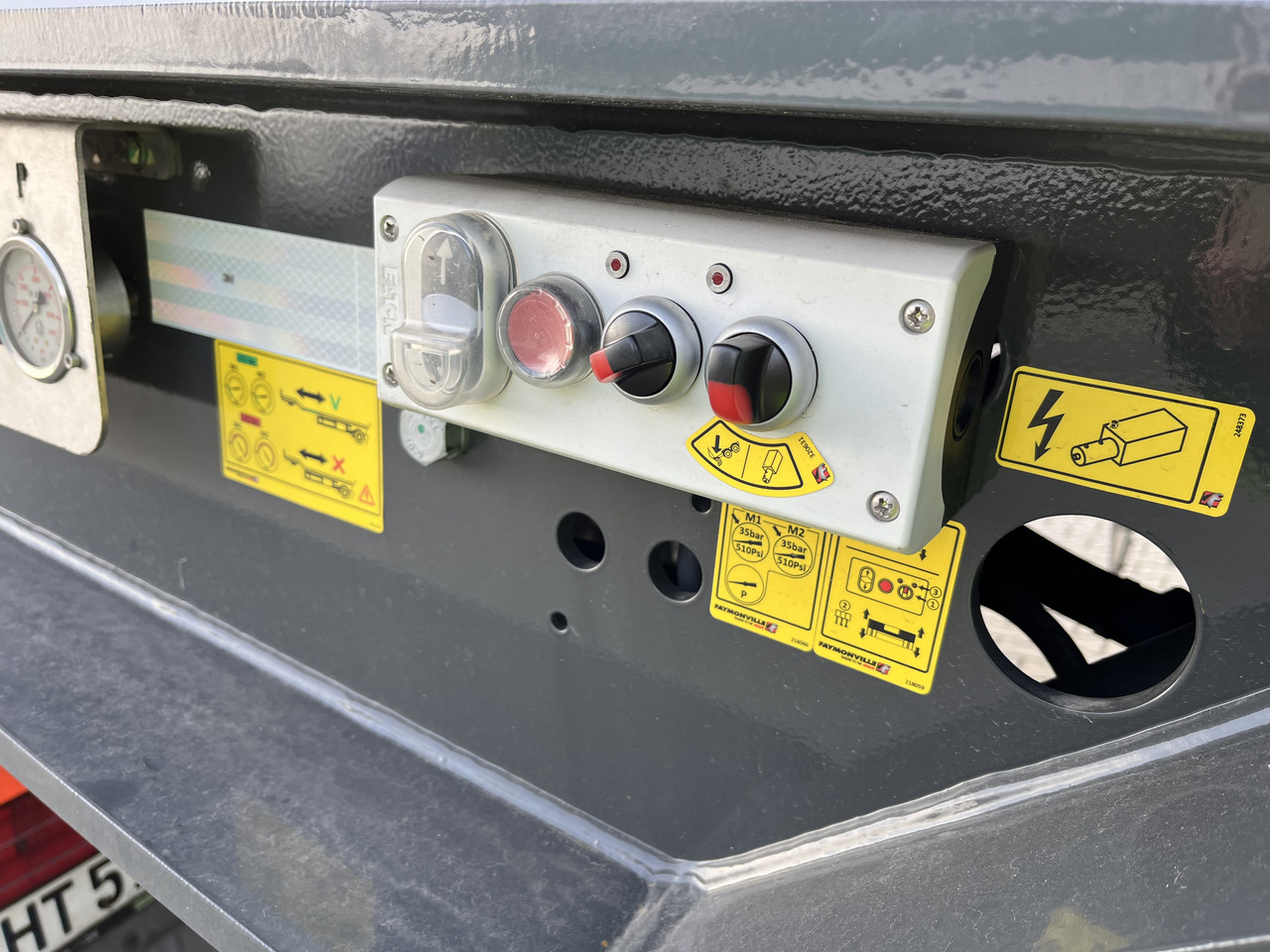 Faymonville 5-Achs-Tele-Semi mit Halbachsen "Twinaxle" und hydr. Rampen Auflieger - Low loader semi-trailer: picture 5 Faymonville 5-Achs-Tele-Semi mit Halbachsen "Twinaxle" und hydr. Rampen Auflieger - Low loader semi-trailer: picture 5