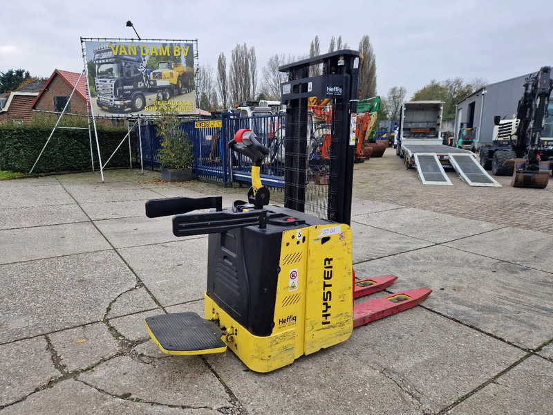 Hyster S1.5S elektrische stapelaar - Stacker: picture 5 Hyster S1.5S elektrische stapelaar - Stacker: picture 5