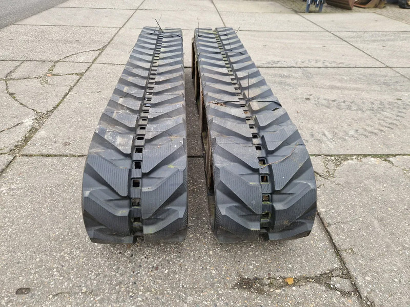 Komatsu nieuwe tracks t.b.v. PC75 tot PC88 - Track for Truck: picture 3 Komatsu nieuwe tracks t.b.v. PC75 tot PC88 - Track for Truck: picture 3