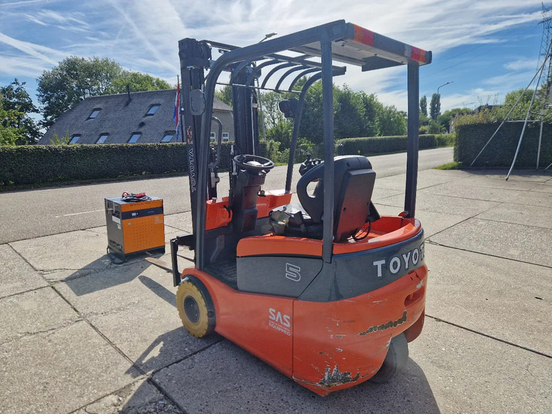 Toyota 1500 kg. elektrisch hefhoogte 5.00m. - Electric forklift: picture 4 Toyota 1500 kg. elektrisch hefhoogte 5.00m. - Electric forklift: picture 4