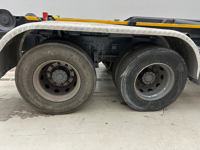 DAF CF75.360 - 6x2 - Hook lift truck: picture 4 DAF CF75.360 - 6x2 - Hook lift truck: picture 4