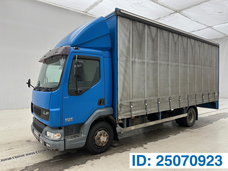 DAF LF45.150 - Curtain side truck: picture 1 DAF LF45.150 - Curtain side truck: picture 1