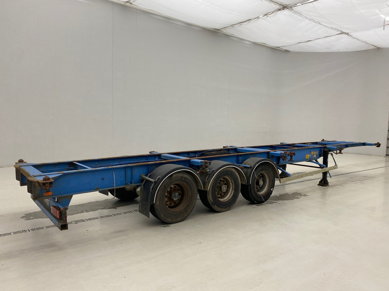 Fruehauf Skelet 20-30-40 ft - Container transporter/ Swap body semi-trailer: picture 4 Fruehauf Skelet 20-30-40 ft - Container transporter/ Swap body semi-trailer: picture 4