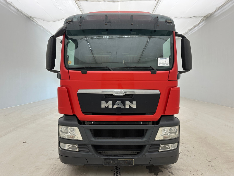 MAN TGS 18.360 - Box truck: picture 2 MAN TGS 18.360 - Box truck: picture 2