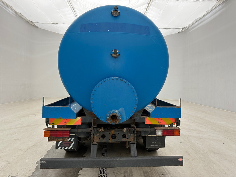 Mercedes-Benz Actros 2532 - 6x2 - Tanker truck: picture 5 Mercedes-Benz Actros 2532 - 6x2 - Tanker truck: picture 5