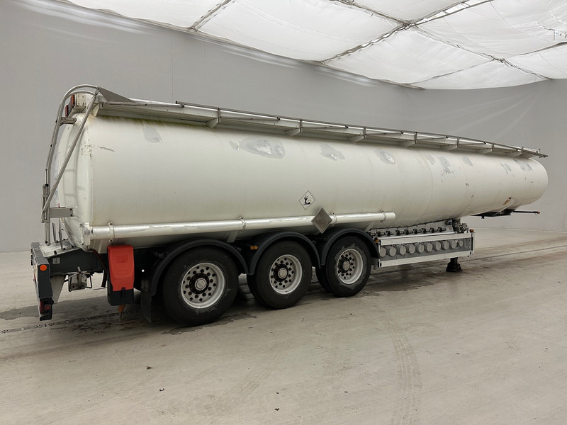 Parcisa 38000 L Tank - Tanker semi-trailer: picture 4 Parcisa 38000 L Tank - Tanker semi-trailer: picture 4