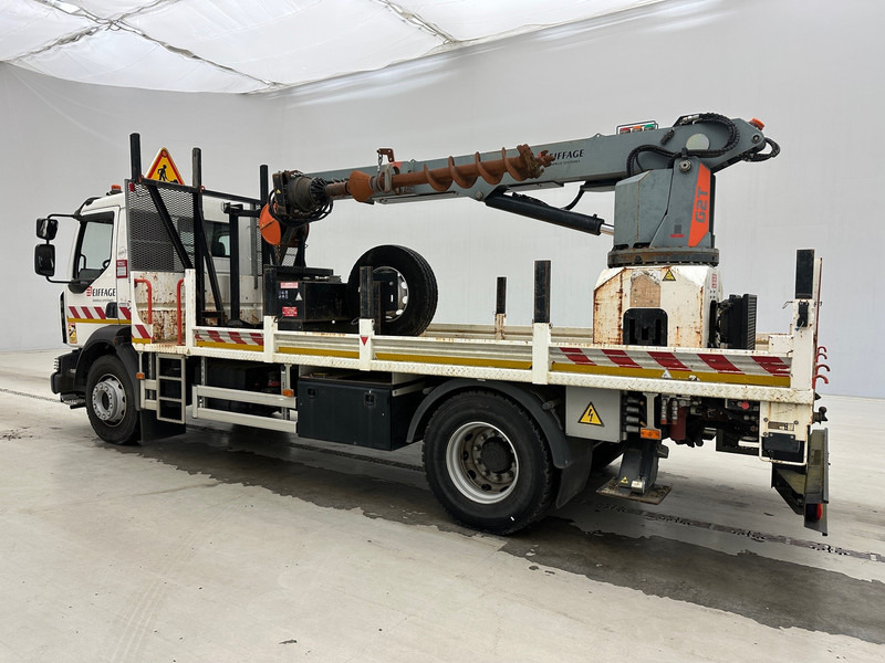 Crane truck Renault D14.250: picture 7 Crane truck Renault D14.250: picture 7