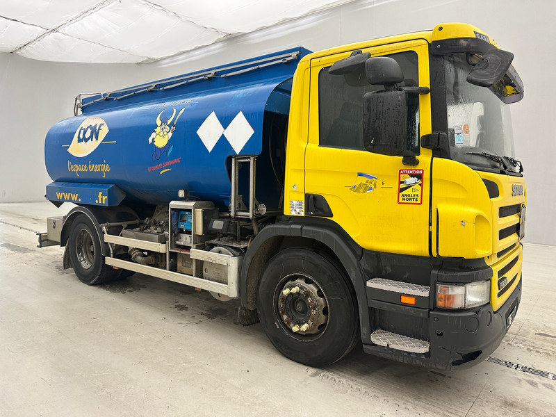 Scania P230 - Tanker truck: picture 4 Scania P230 - Tanker truck: picture 4