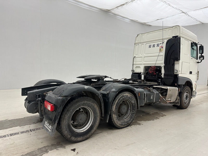 DAF XF 530 Space Cab - 6x4 - Tractor truck: picture 5 DAF XF 530 Space Cab - 6x4 - Tractor truck: picture 5