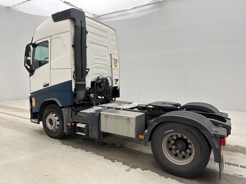 Tractor truck Volvo FH 420 Globetrotter - ADR: picture 7