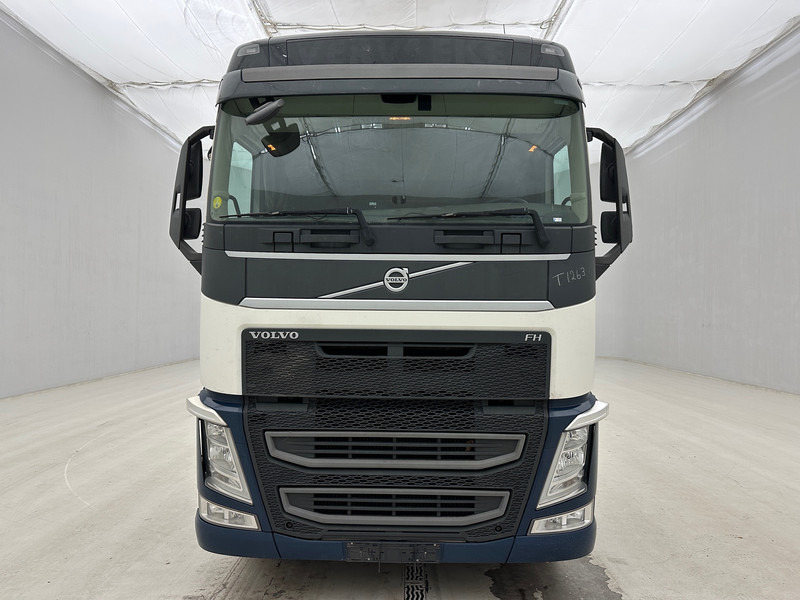 Volvo FH 420 Globetrotter - ADR - Tractor truck: picture 2 Volvo FH 420 Globetrotter - ADR - Tractor truck: picture 2