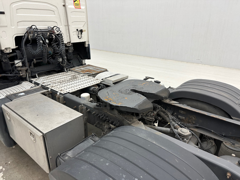 Tractor truck Volvo FH 420 Globetrotter - ADR: picture 8