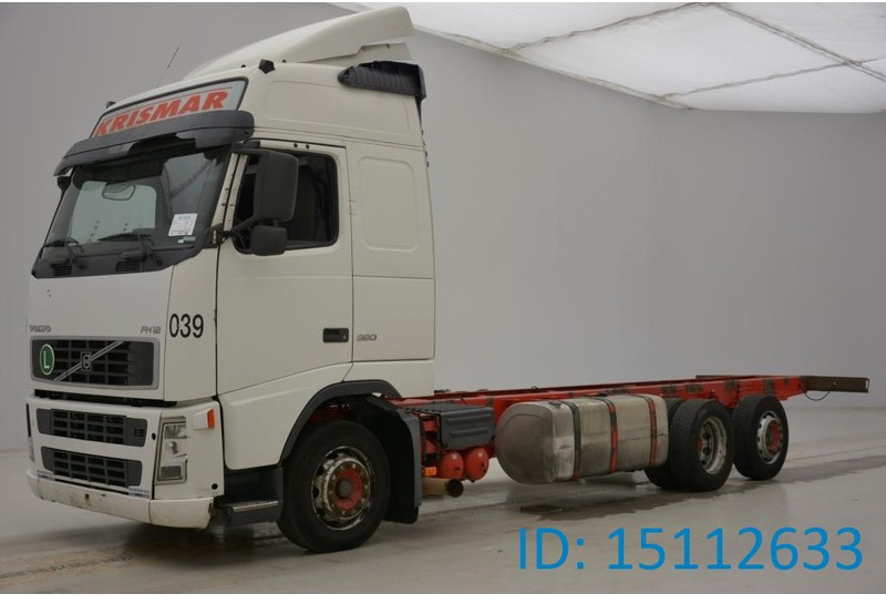 Volvo FH12.380 - 6x2 Globetrotter - Cab chassis truck: picture 1 Volvo FH12.380 - 6x2 Globetrotter - Cab chassis truck: picture 1