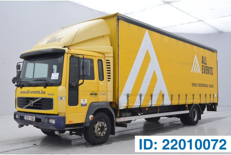 Volvo FL 220 - Curtain side truck: picture 1 Volvo FL 220 - Curtain side truck: picture 1