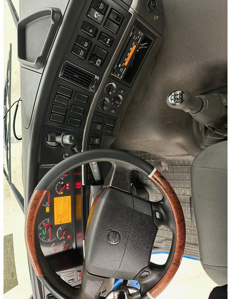 Cab chassis truck Volvo FM9.260: picture 11 Cab chassis truck Volvo FM9.260: picture 11