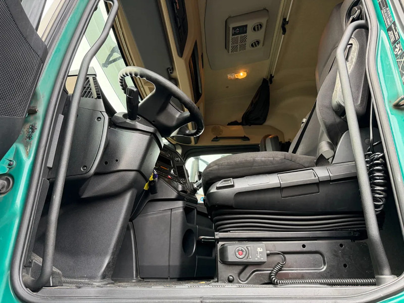 Mercedes-Benz Actros 2545 6X2 Retarder Euro 6 - Curtain side truck: picture 5 Mercedes-Benz Actros 2545 6X2 Retarder Euro 6 - Curtain side truck: picture 5