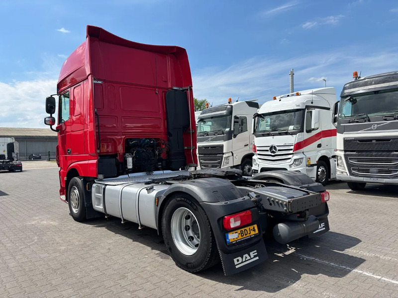 DAF XF 460 Super Spacecab Euro 6 - Tractor truck: picture 3 DAF XF 460 Super Spacecab Euro 6 - Tractor truck: picture 3