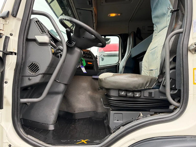 Volvo FMX 450 Euro 5 - Tractor truck: picture 5 Volvo FMX 450 Euro 5 - Tractor truck: picture 5