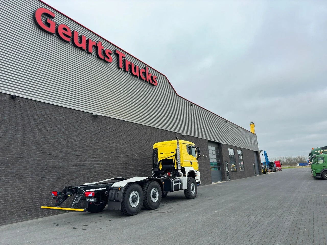 MAN TGS 33.540 6X6 BB CH HEAVY DUTY CHASSIS CABINE/N - Cab chassis truck: picture 5 MAN TGS 33.540 6X6 BB CH HEAVY DUTY CHASSIS CABINE/N - Cab chassis truck: picture 5