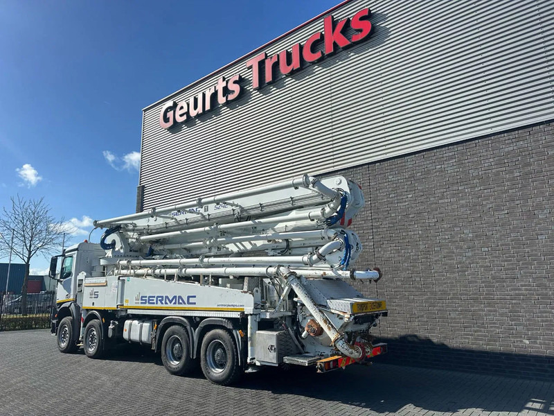 Mercedes-Benz Arocs 4451 8X4 + SERMAC 5Z42 BETONPOMP/BETONPUMPE/CONCRETE PUMP - Concrete pump truck: picture 3 Mercedes-Benz Arocs 4451 8X4 + SERMAC 5Z42 BETONPOMP/BETONPUMPE/CONCRETE PUMP - Concrete pump truck: picture 3
