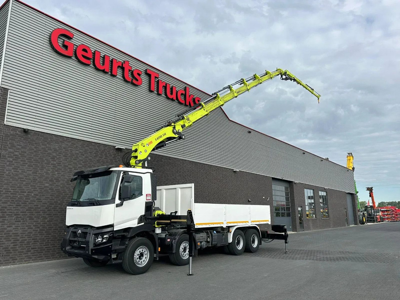 Renault C460 8X4 + HIAB X-HIPRO 548 E-7 MET JIB KRAAN / - Crane truck: picture 2 Renault C460 8X4 + HIAB X-HIPRO 548 E-7 MET JIB KRAAN / - Crane truck: picture 2