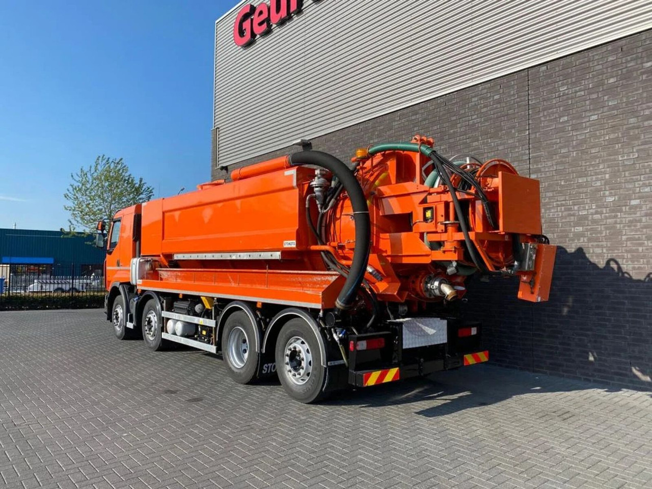 Renault Lander 430 8X2 STOKOTA VACUUM/HOGEDRUK /COMBI/KO - Vacuum truck: picture 3 Renault Lander 430 8X2 STOKOTA VACUUM/HOGEDRUK /COMBI/KO - Vacuum truck: picture 3