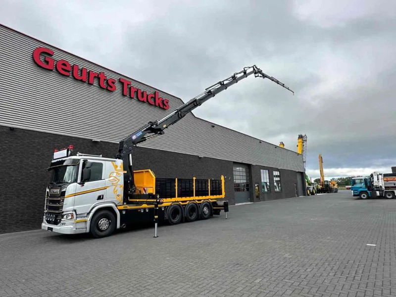 Scania R530 V8 NGS 8X4 TRIDEM MET HYVA 2Z KIPPER + HMF 5020-K6 + JIB FJ1000-K5 KRAAN/KRAN/CRANE/GRUA - Tipper, Crane truck: picture 3 Scania R530 V8 NGS 8X4 TRIDEM MET HYVA 2Z KIPPER + HMF 5020-K6 + JIB FJ1000-K5 KRAAN/KRAN/CRANE/GRUA - Tipper, Crane truck: picture 3