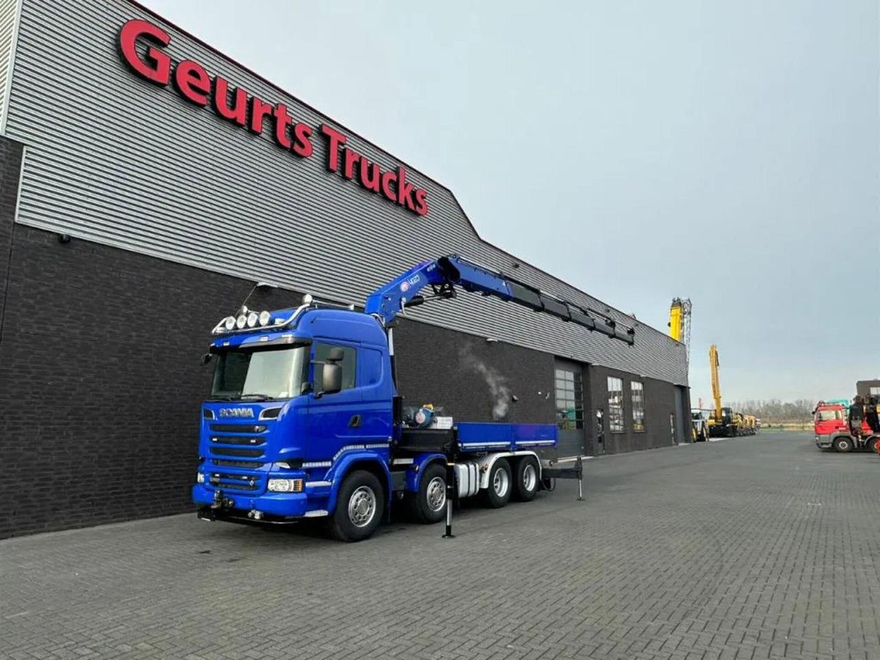 Scania R580 V8 8X4 TREKKER-BAKWAGEN COMBI + HMF 4020-K5 - Tractor truck: picture 3 Scania R580 V8 8X4 TREKKER-BAKWAGEN COMBI + HMF 4020-K5 - Tractor truck: picture 3