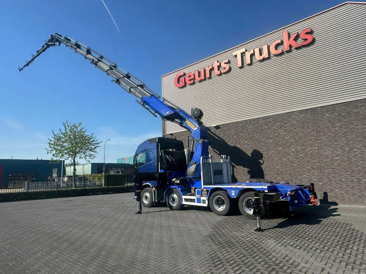 Volvo FH 540 8X4 TREKKER / BAKWAGEN MET PALFINGER PK13 - Tractor truck: picture 4 Volvo FH 540 8X4 TREKKER / BAKWAGEN MET PALFINGER PK13 - Tractor truck: picture 4