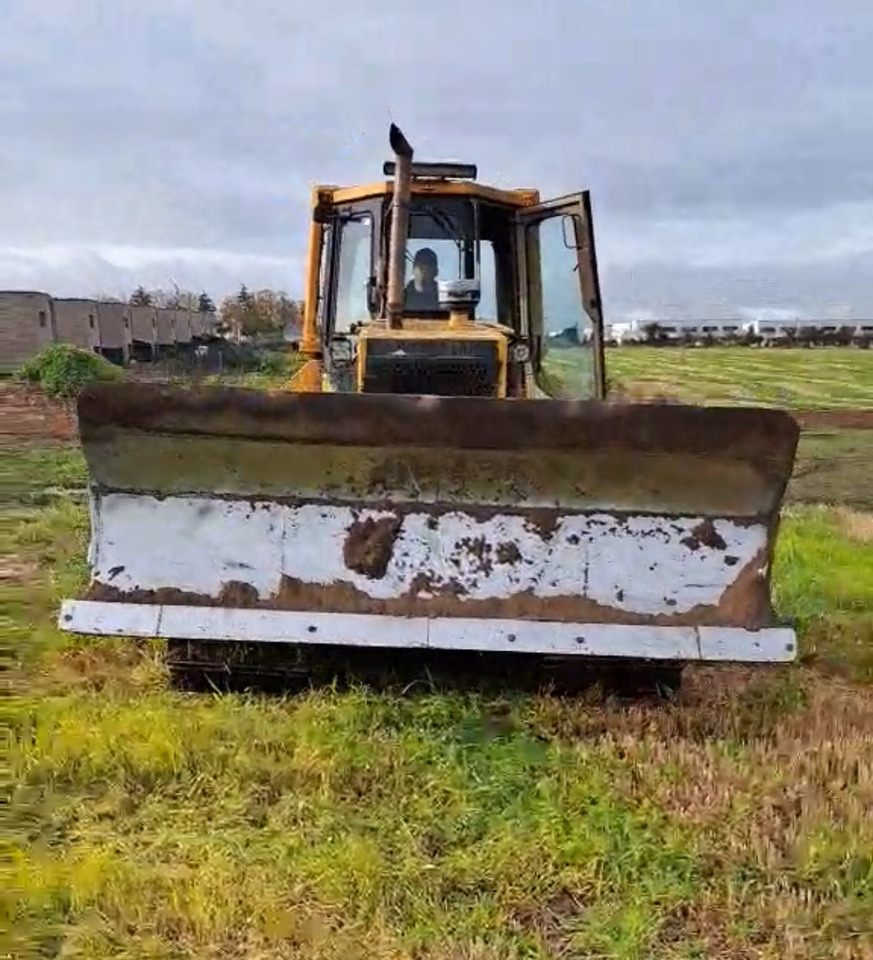 CATERPILLAR D5 M - Bulldozer: picture 2 CATERPILLAR D5 M - Bulldozer: picture 2