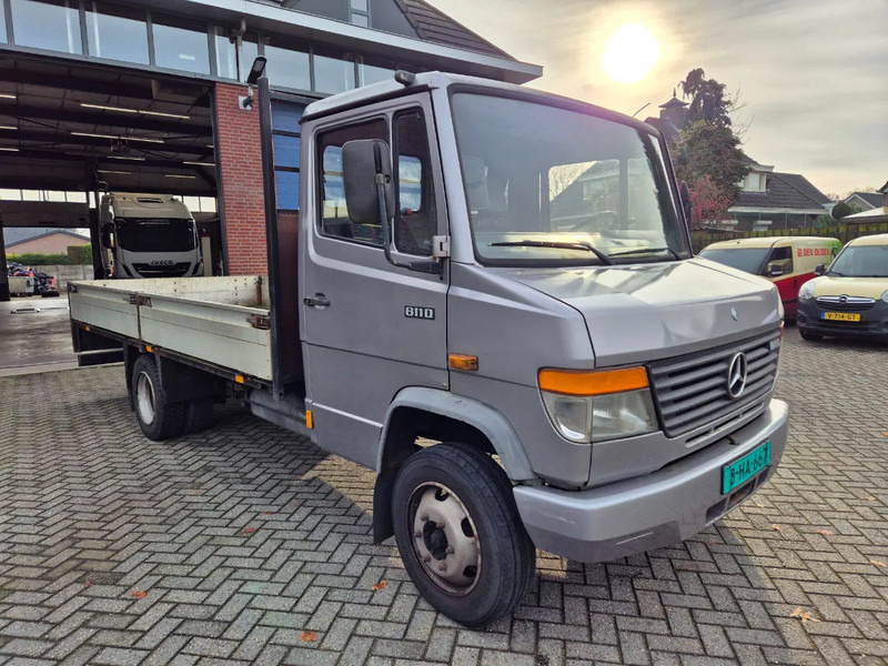 Mercedes-Benz 811... steel suspension - Dropside/ Flatbed truck: picture 1 Mercedes-Benz 811... steel suspension - Dropside/ Flatbed truck: picture 1