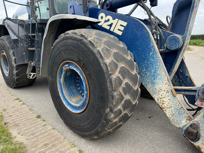 Wheel loader Case 921E: picture 14 Wheel loader Case 921E: picture 14