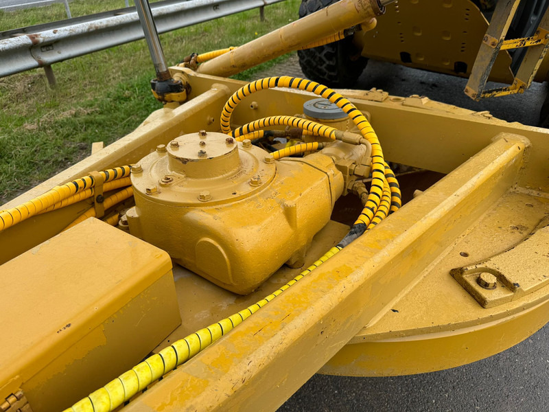 Grader Caterpillar 140M: picture 17