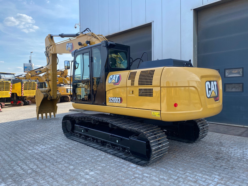 Caterpillar 320D3 - NEW / bucket with teeth / hammerlines - Crawler excavator: picture 3 Caterpillar 320D3 - NEW / bucket with teeth / hammerlines - Crawler excavator: picture 3
