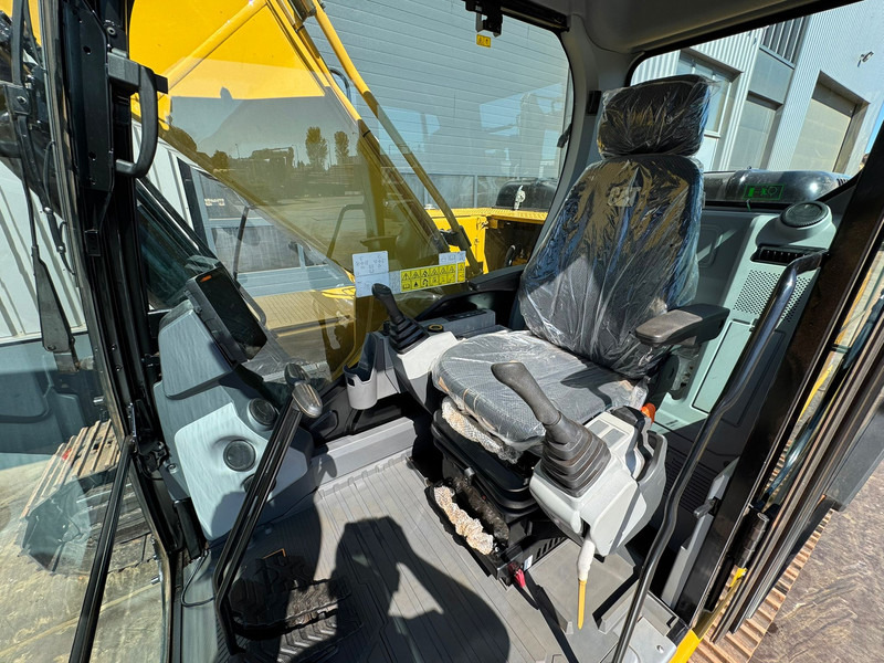 Caterpillar 323D3 - Crawler excavator: picture 3 Caterpillar 323D3 - Crawler excavator: picture 3