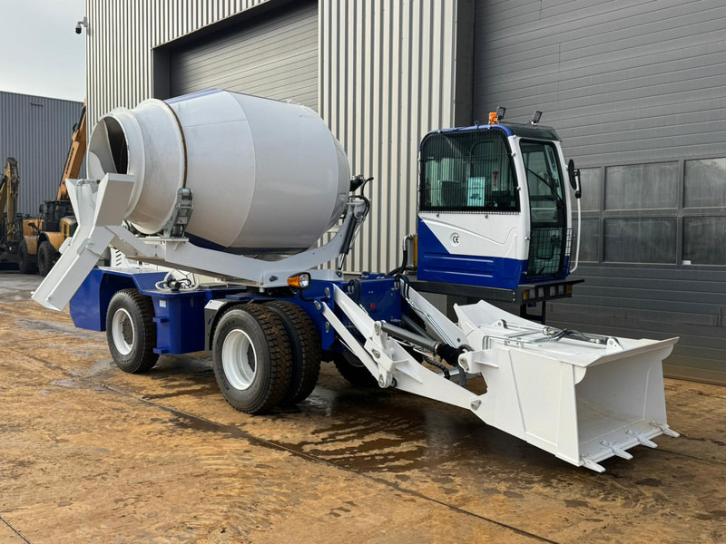 Concrete mixer truck Giga power GW5500 4x4 Self Loading Concrete Mixer: picture 13