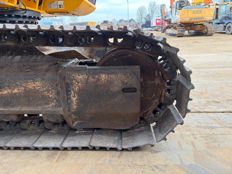 JCB JS220 leasing JCB JS220: picture 17