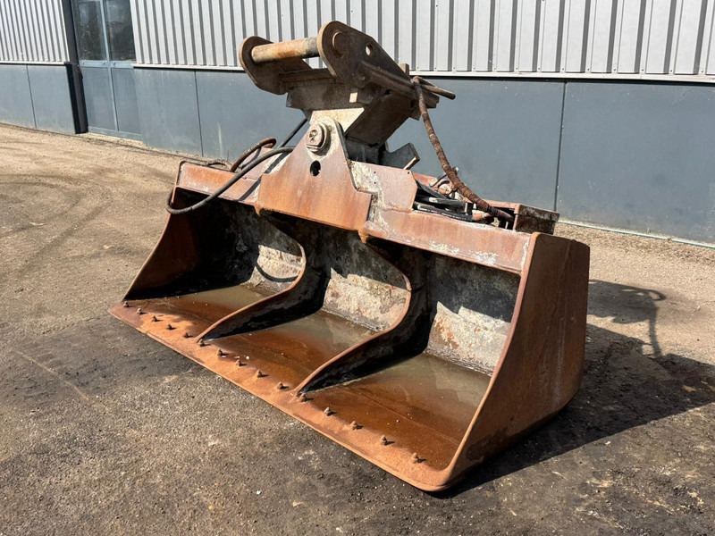 Lehnhoff Kantelbak NGT4-2400 MS25 - Bucket: picture 2 Lehnhoff Kantelbak NGT4-2400 MS25 - Bucket: picture 2