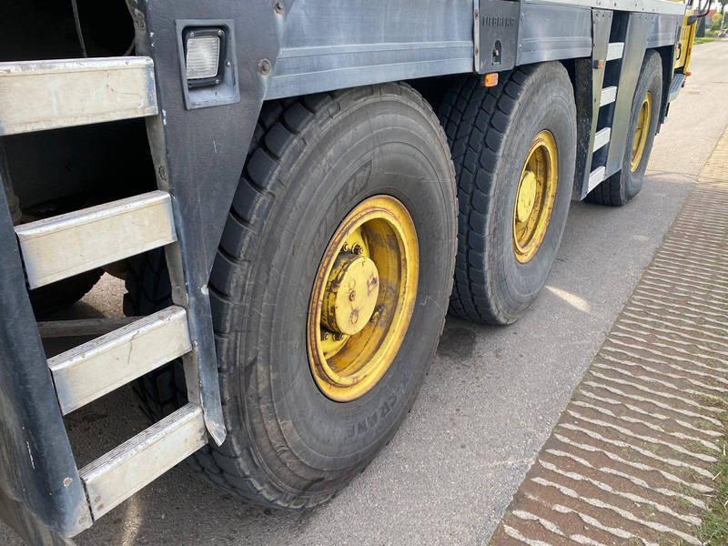 Mobile crane Liebherr LTM1055/1: picture 18