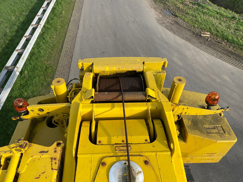 Mobile crane Liebherr LTM1055/1: picture 12