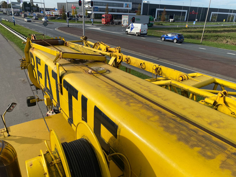 Mobile crane Liebherr LTM1055/1: picture 11