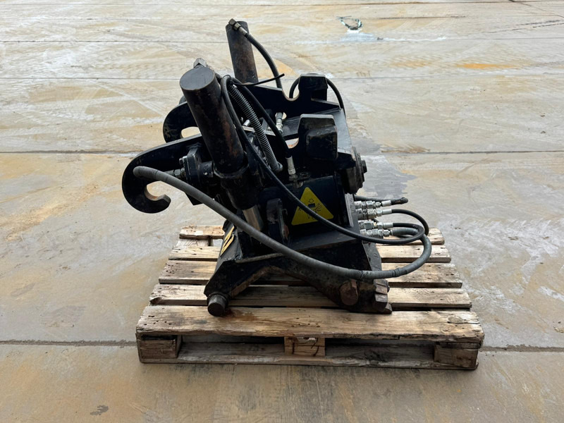 Quick coupler Verachtert CWT-40-H4N tilting quick coupler CW40 214-1033: picture 6 Quick coupler Verachtert CWT-40-H4N tilting quick coupler CW40 214-1033: picture 6