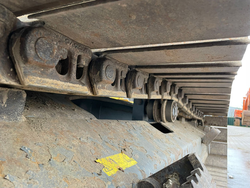 Crawler excavator Volvo ECR145EL: picture 13