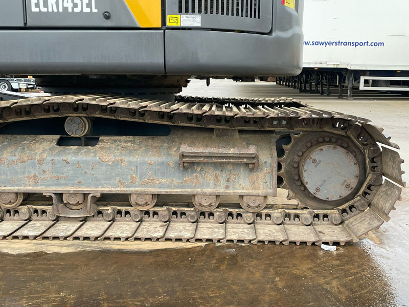 Crawler excavator Volvo ECR145EL: picture 12