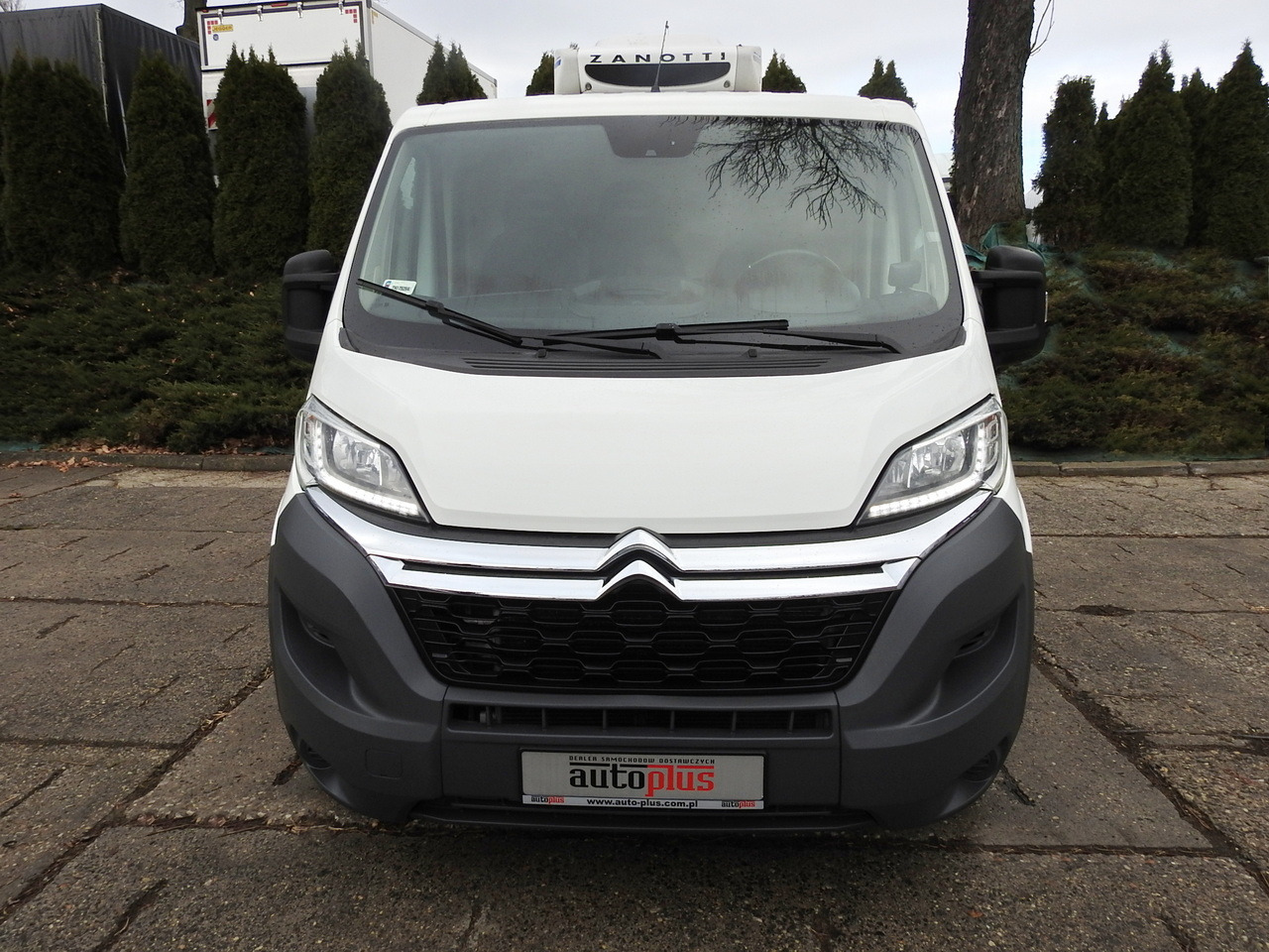 CITROEN JUMPER REFRIGERATOR VAN -5*C LED LIGHTS AIR CONDITIONING  130HP - Refrigerated delivery van: picture 5 CITROEN JUMPER REFRIGERATOR VAN -5*C LED LIGHTS AIR CONDITIONING  130HP - Refrigerated delivery van: picture 5