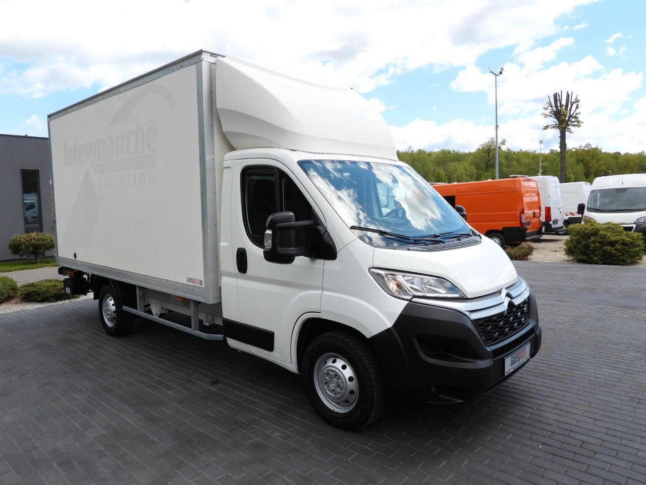 Citroën JUMPER KOFFER AUFZUG 8 PALETTEN TEMPOMAT NAVI Citroën JUMPER KOFFER AUFZUG 8 PALETTEN TEMPOMAT NAVI - Closed box van: picture 4 Citroën JUMPER KOFFER AUFZUG 8 PALETTEN TEMPOMAT NAVI Citroën JUMPER KOFFER AUFZUG 8 PALETTEN TEMPOMAT NAVI - Closed box van: picture 4
