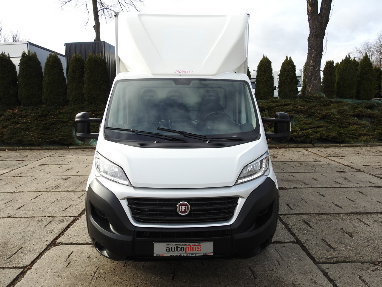 FIAT DUCATO BOX LIFT 8 PALLETS CRUISE CONTROL NAVIGATION AIR CONDITIONING LED LIGHTS 130HP - Closed box van: picture 5 FIAT DUCATO BOX LIFT 8 PALLETS CRUISE CONTROL NAVIGATION AIR CONDITIONING LED LIGHTS 130HP - Closed box van: picture 5