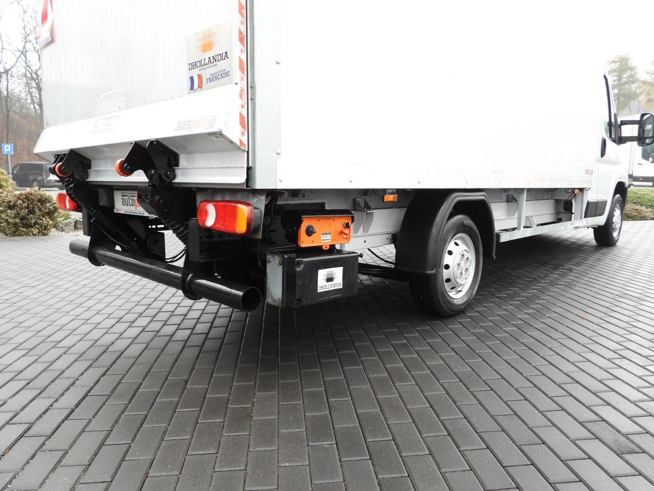 Closed box van FIAT DUCATO BOX LIFT 8 PALLETS CRUISE CONTROL NAVIGATION LED LIGHTS AIR CONDITIONING 130HP: picture 23 Closed box van FIAT DUCATO BOX LIFT 8 PALLETS CRUISE CONTROL NAVIGATION LED LIGHTS AIR CONDITIONING 130HP: picture 23