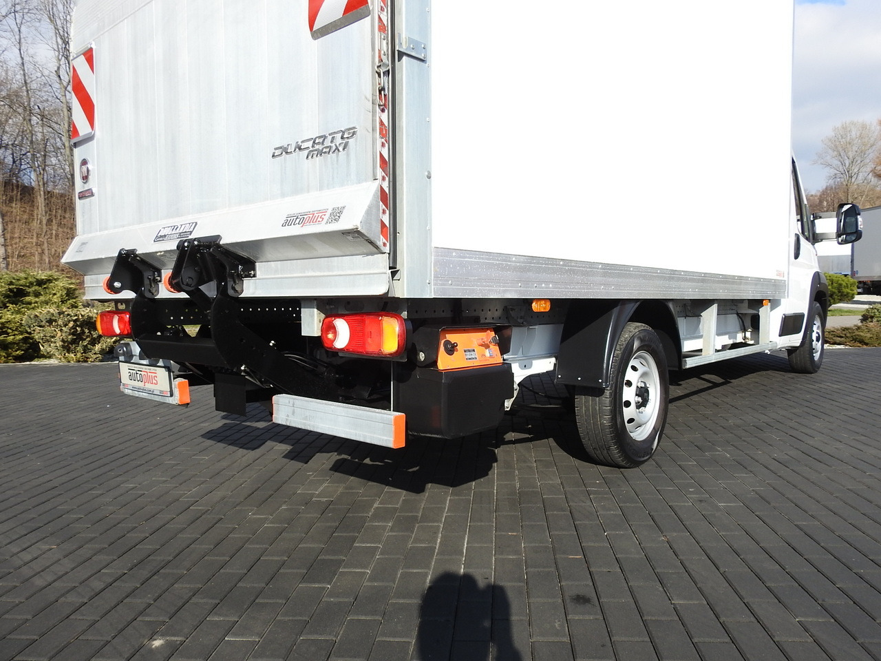 Closed box van FIAT DUCATO  BOX LIFT 8 PALLETS CRUISE CONTROL NAVIGATION LED LIGHTS AIR CONDITIONING  130HP: picture 23